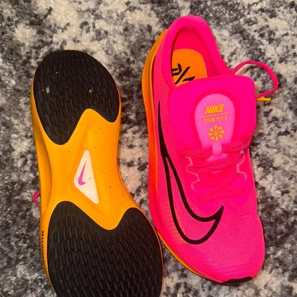 Nike Zoom Fly 5 Bright Pink Sneakers - Picture 7 of 10